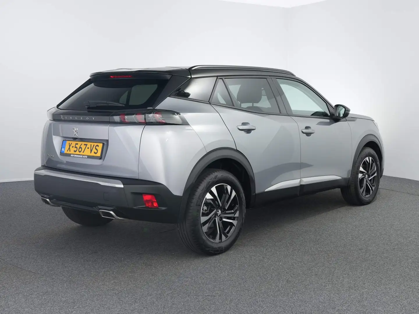 Peugeot 2008 1.2 130PK Allure Pack | Achteruitrijcamera | Airco Gris - 2