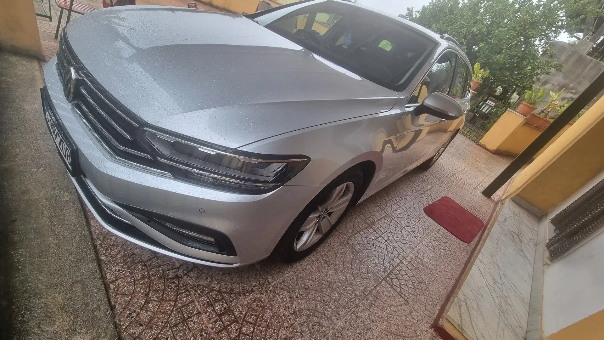 Volkswagen Passat Variant 2.0 tdi Business 150cv dsg - 1