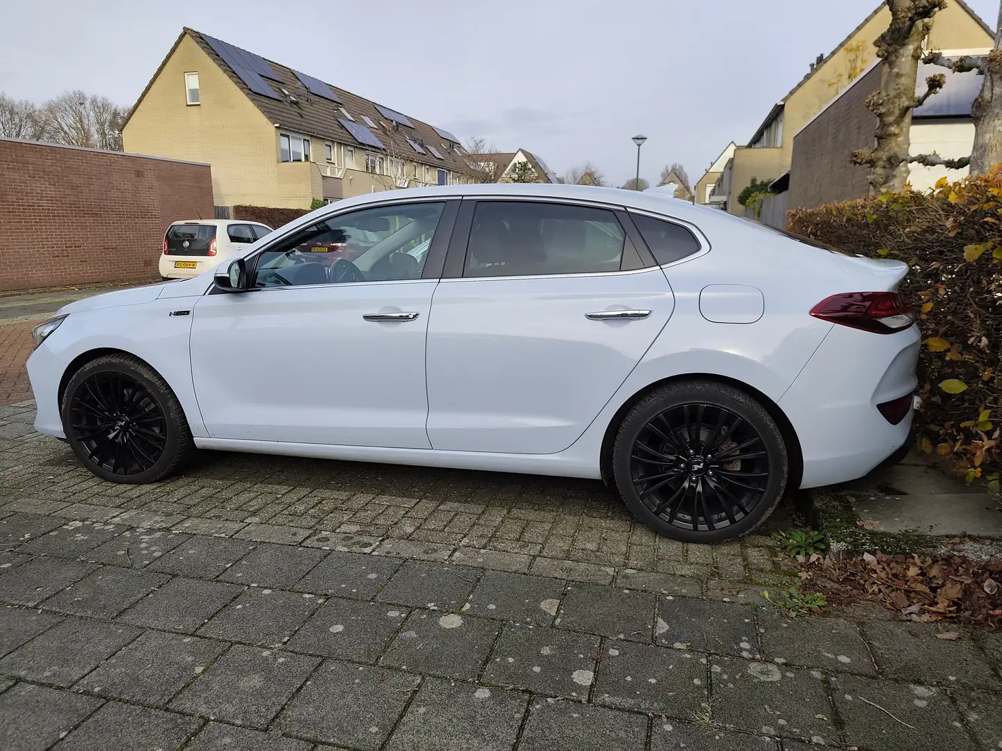 Hyundai i30 1.4 T-GDI 140 PK  Fastback Camera Navi touchscreen Grijs - 1