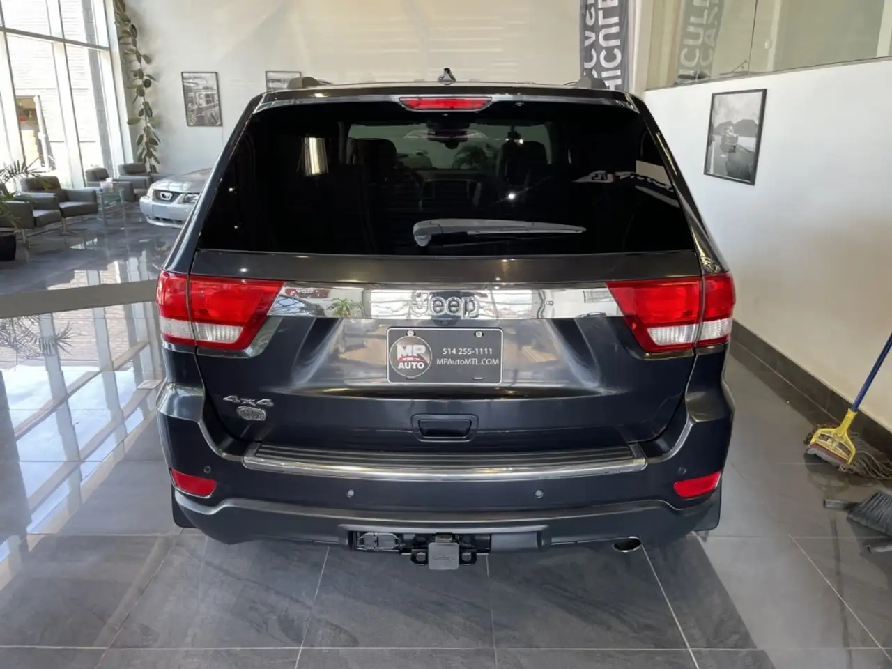 Jeep Grand Cherokee photo Jeep Grand Cherokee