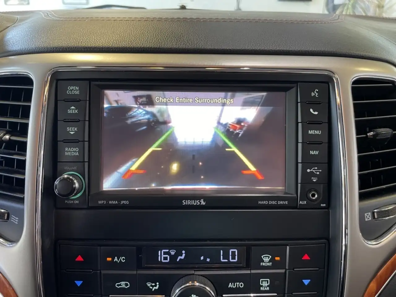 Jeep Grand Cherokee photo Jeep Grand Cherokee