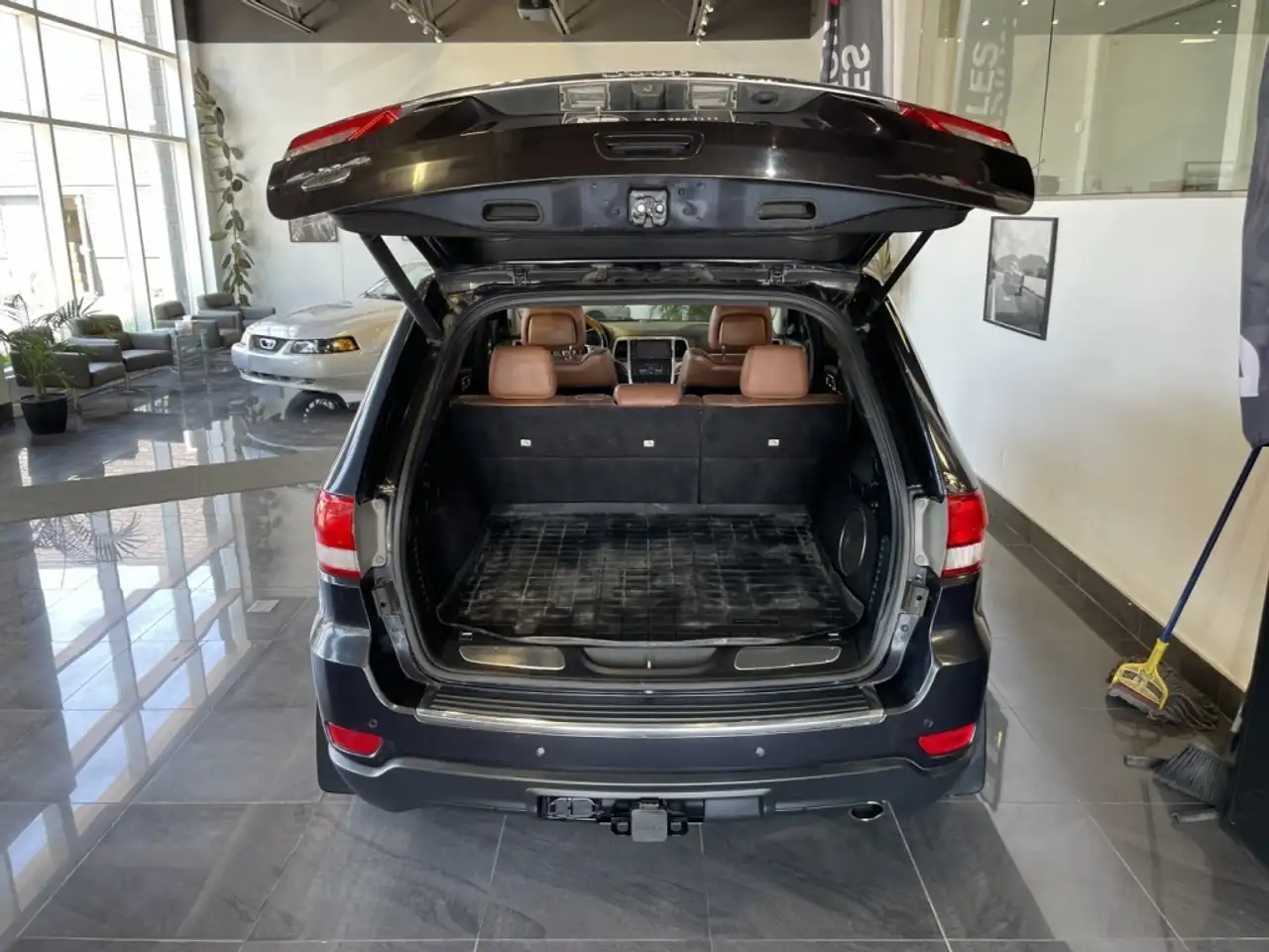 Jeep Grand Cherokee photo Jeep Grand Cherokee