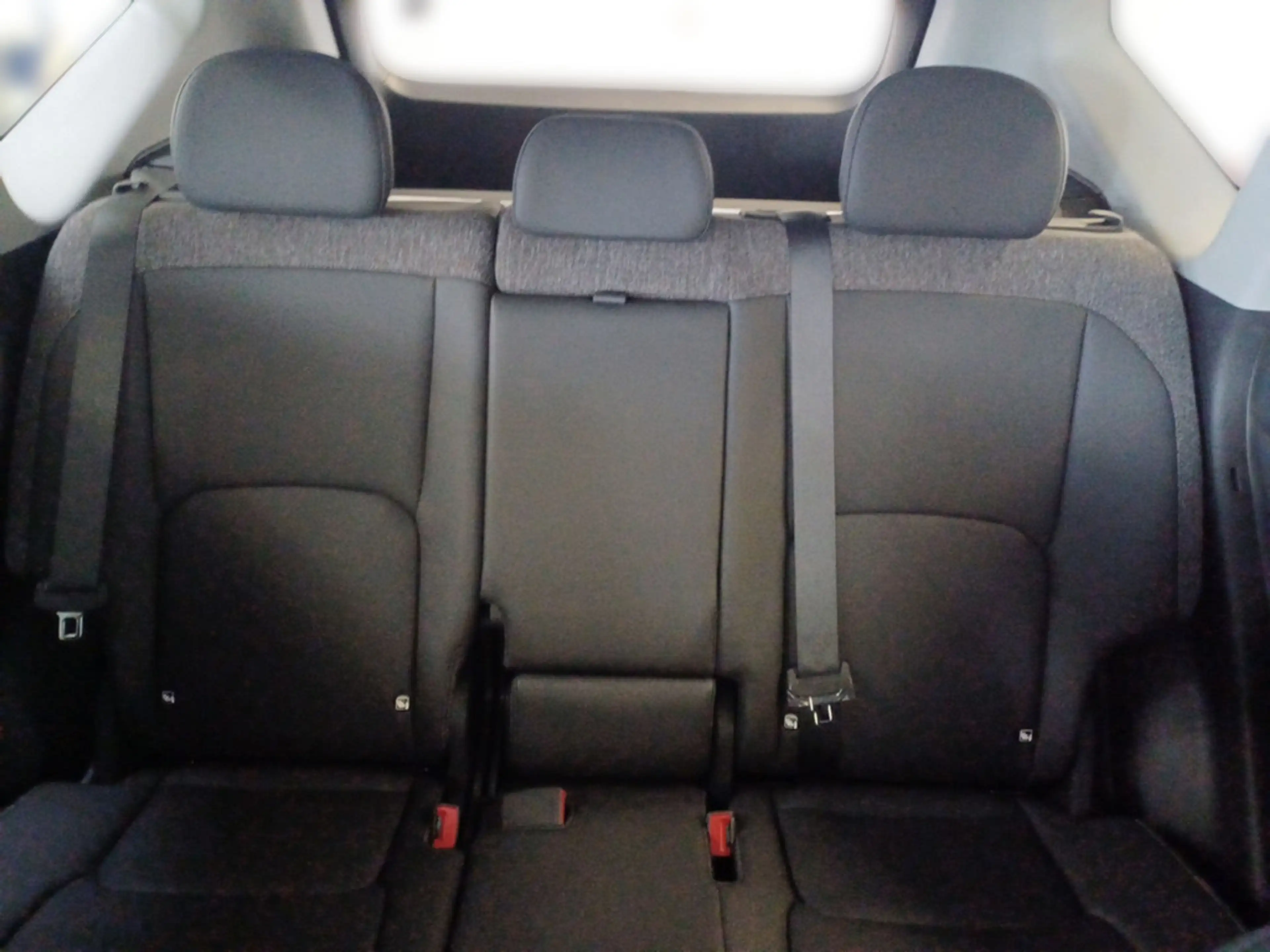 Kia EV5 2WD EARTH DRIVE — photo 15