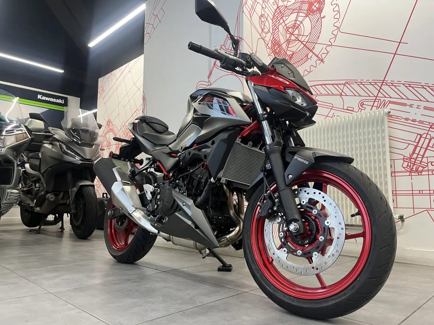 Kawasaki Z 500 SE Rojo - 2