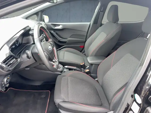 Ford Fiesta view 9