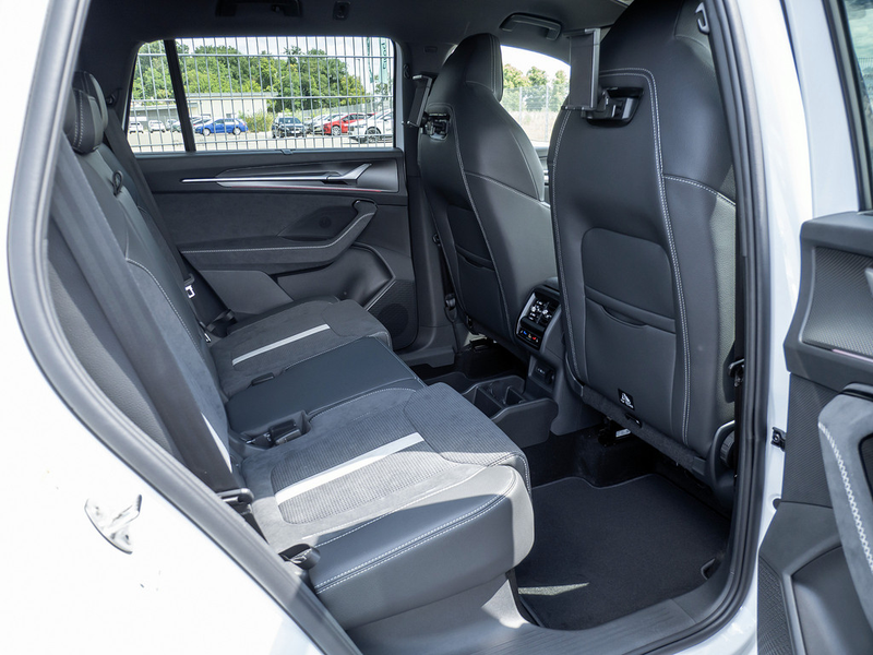 Skoda Kodiaq 1.5 TSI iV Sportline AHK ACC HUD 360° — photo 4
