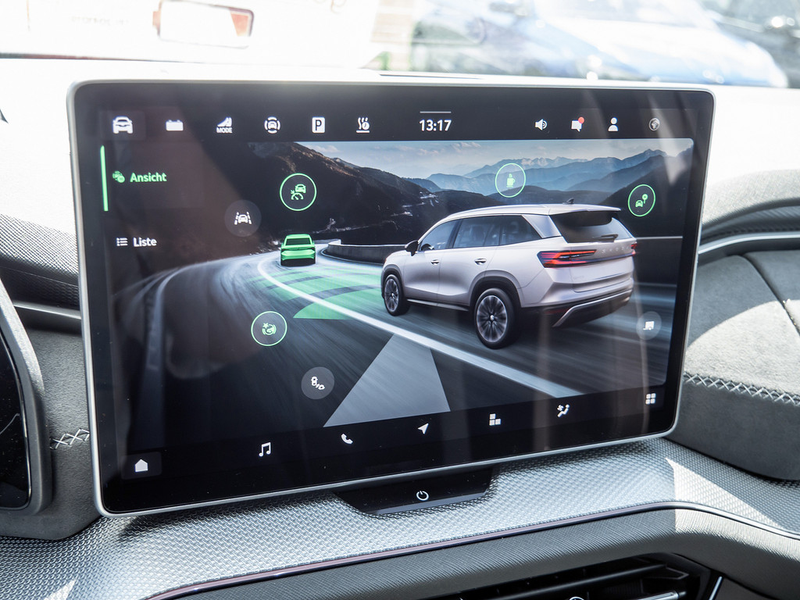 Skoda Kodiaq 1.5 TSI iV Sportline AHK ACC HUD 360° — photo 9