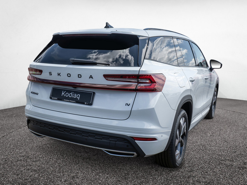 Skoda Kodiaq 1.5 TSI iV Sportline AHK ACC HUD 360° — photo 3