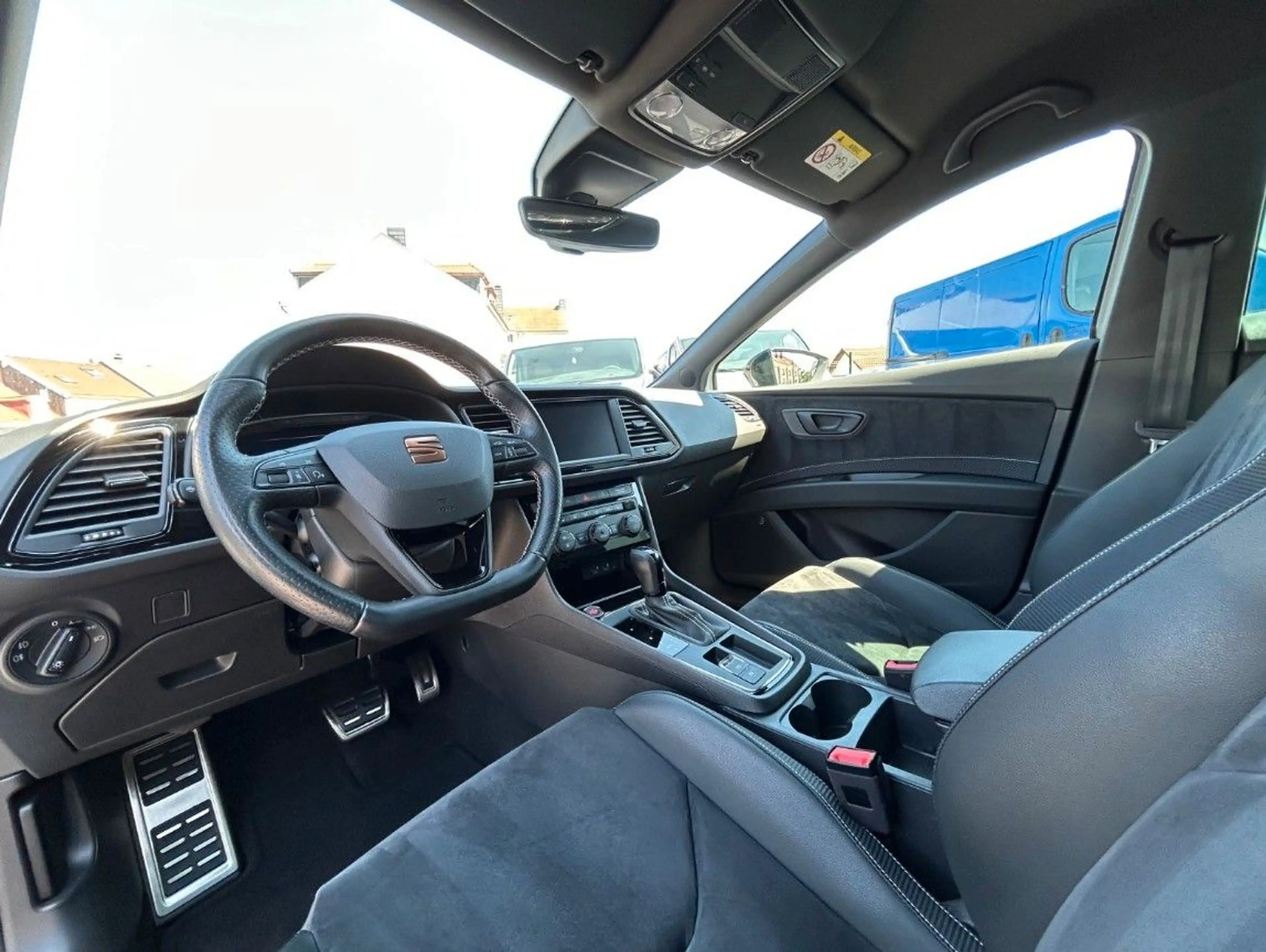 SEAT Leon CUPRA SILVER  ACC + KAMERA — photo 9
