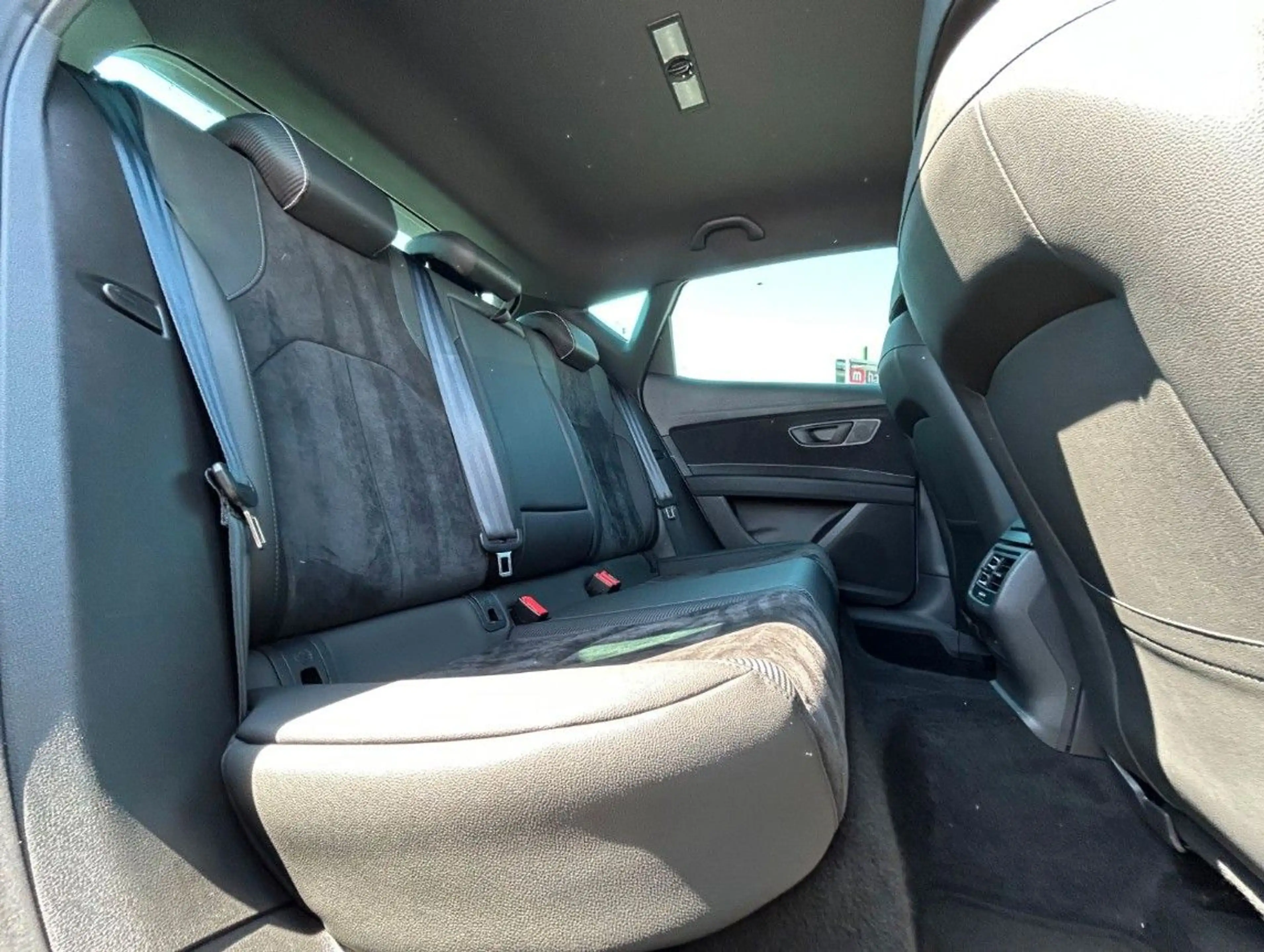 SEAT Leon CUPRA SILVER  ACC + KAMERA — photo 11