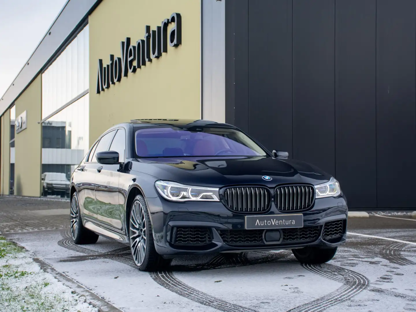 BMW 760 7-serie M760Li xDrive High Executive l Stoelkoelin Schwarz - 2