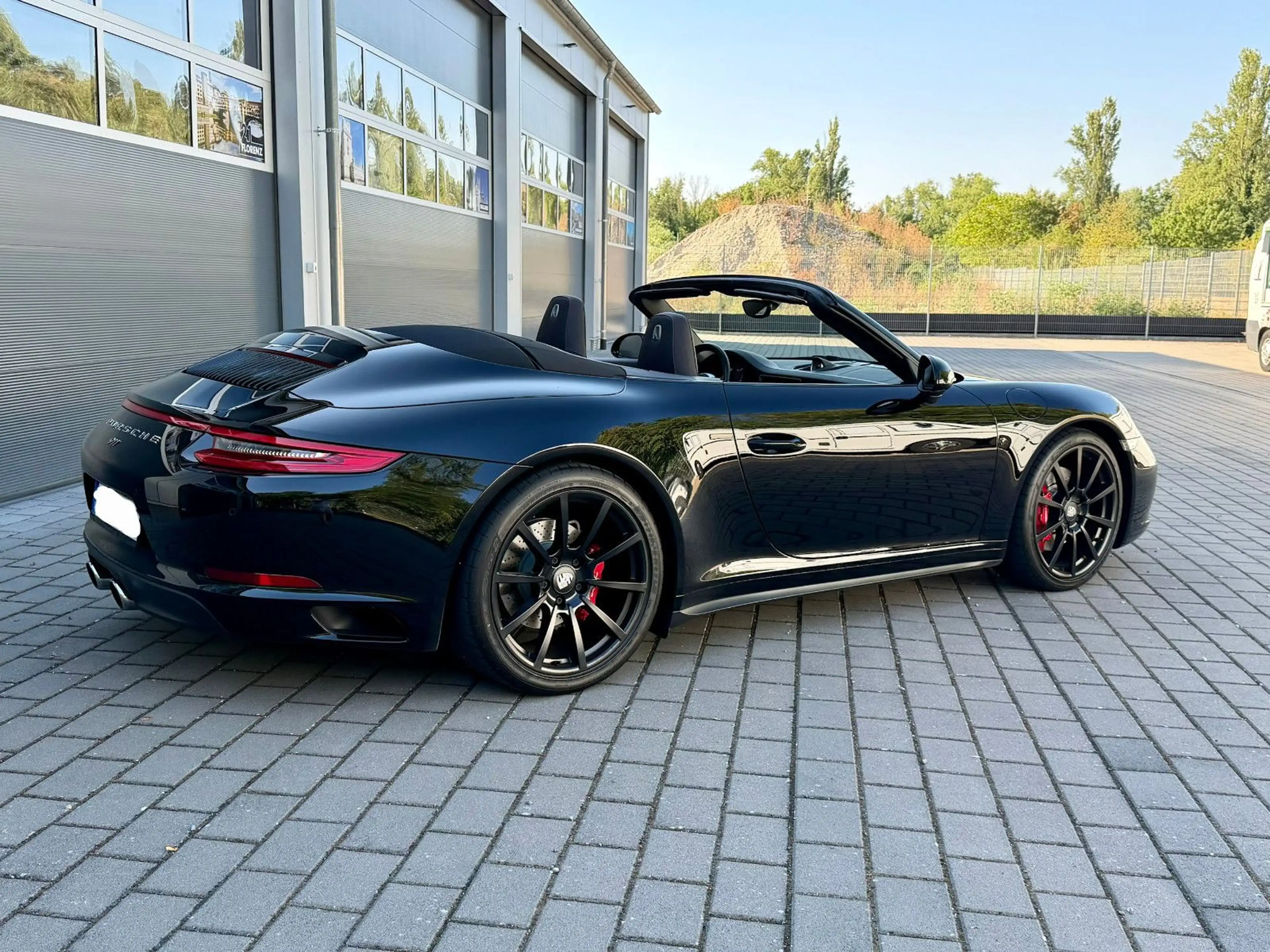 Porsche 911 991 MK2 / 991.2 911 Carrera 4 S Cabrio *Approved — photo 4