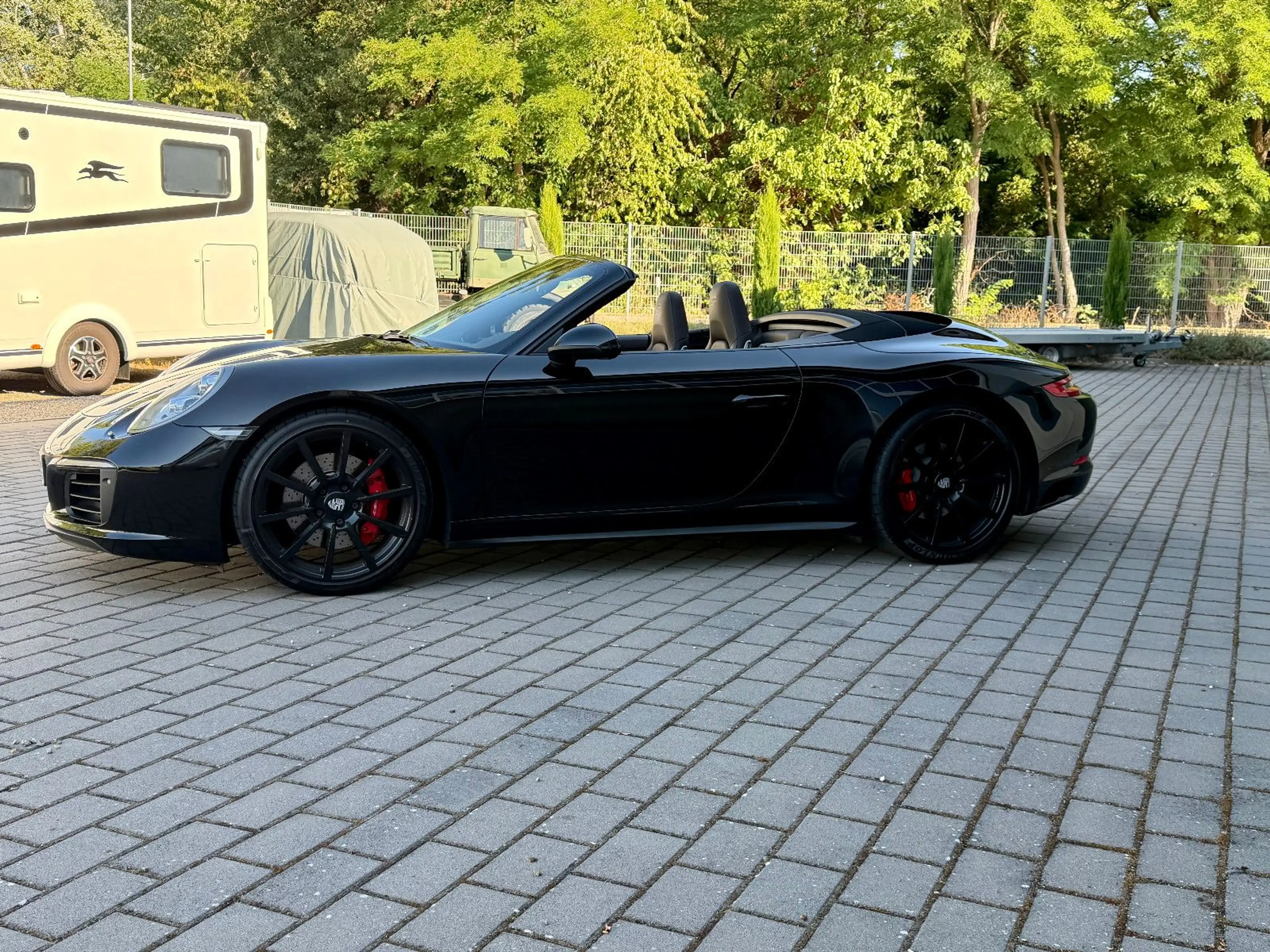 Porsche 911 991 MK2 / 991.2 911 Carrera 4 S Cabrio *Approved — photo 9
