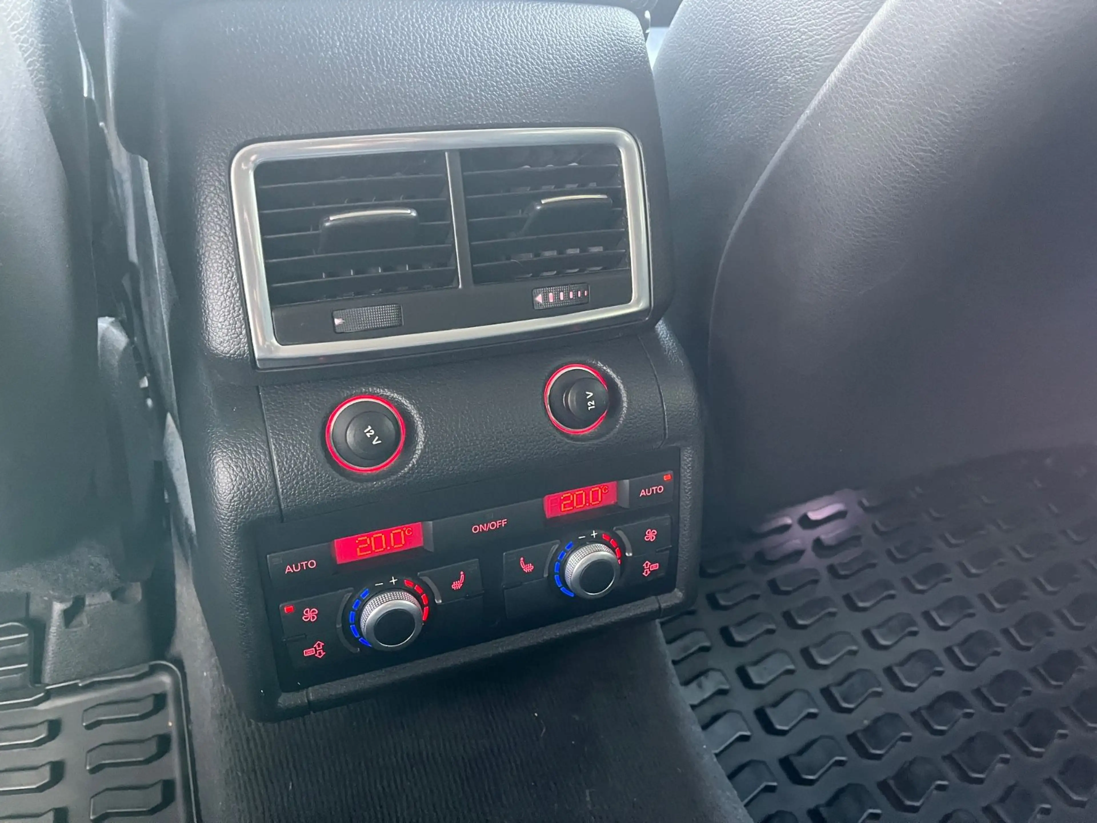 Audi Q7 3.6 FSI quattro Xenon Navi Leder AHK — photo 11