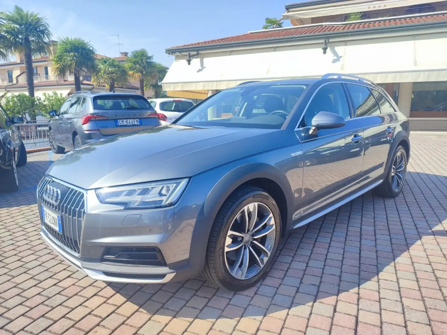 Audi A4 allroad 2.0 TDI 190 CV S tronic Business Evolution Grigio - 2