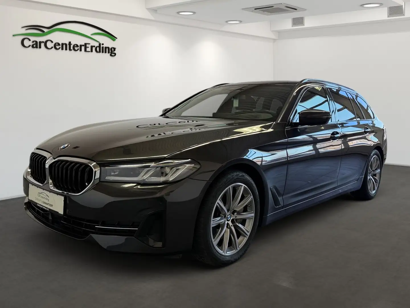 BMW 540 iTxDrive*Laser*ACC*Navi*AHK*Leder*Kamera*HUD* Grau - 1