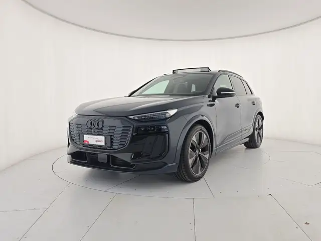 Audi SQ6 e-tron SQ6 e-tron quattro Sport Attitude