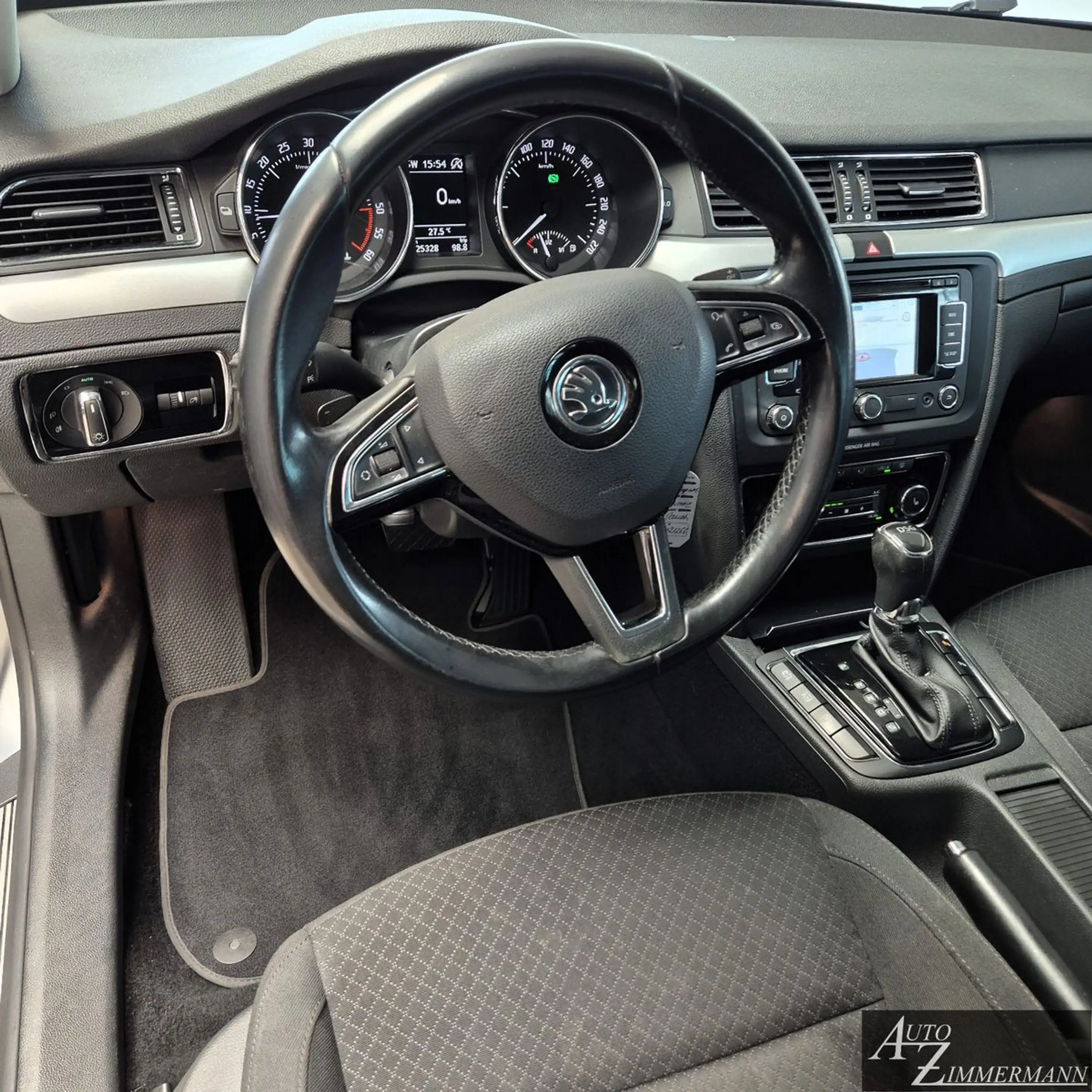 Skoda Superb Exclusive 2,0TDI DSG Navi*AHK*Bixenon*DAB — photo 6