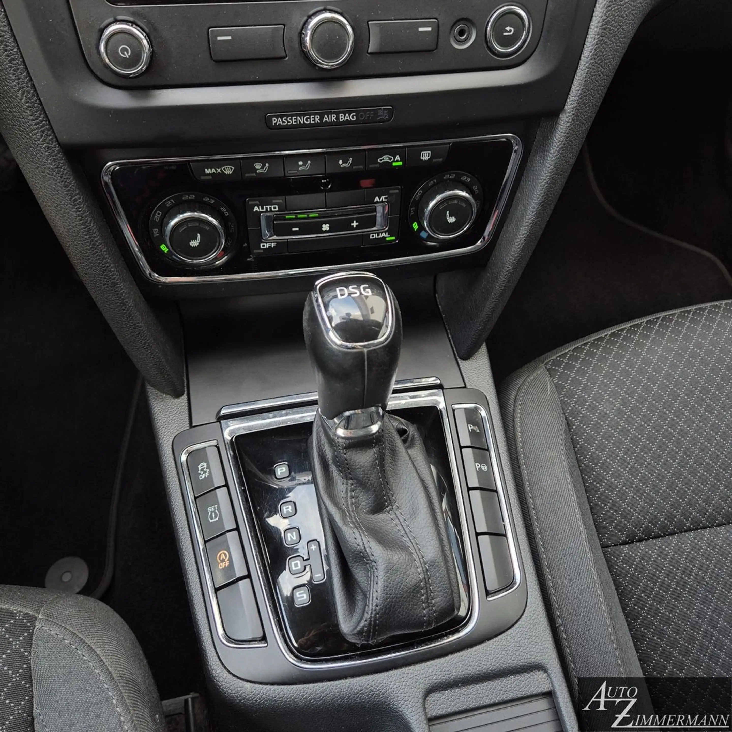 Skoda Superb Exclusive 2,0TDI DSG Navi*AHK*Bixenon*DAB — photo 12