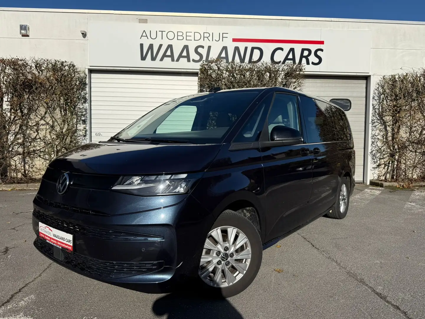 Volkswagen T7 Multivan Multivan 2.0 TDI SCR Style | 2023 | 48.600 Km Bleu - 1