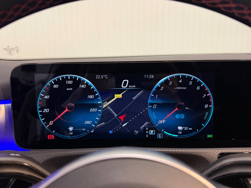 Mercedes-Benz A 250 e AMG Line | NIGHT | 360 CAMERA | BURMESTER | ACC — photo 15