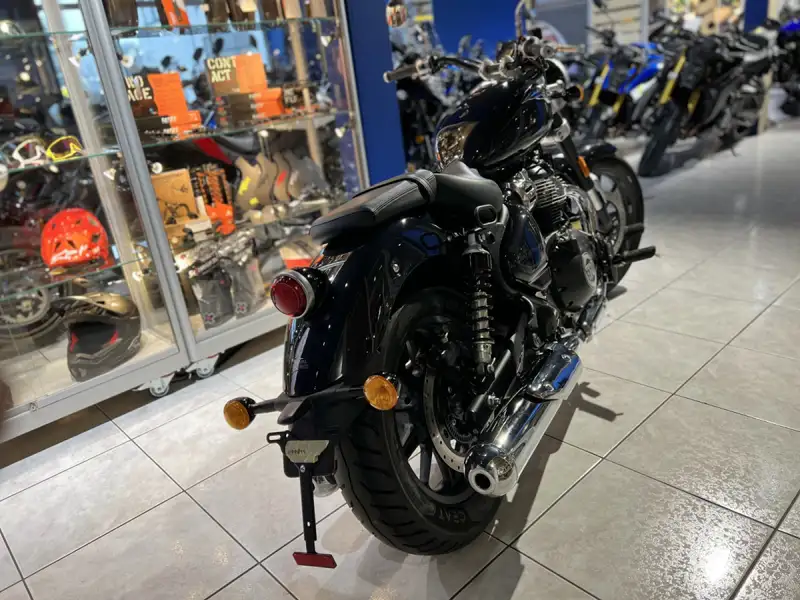 Royal Enfield Super Meteor 650 - foto 3