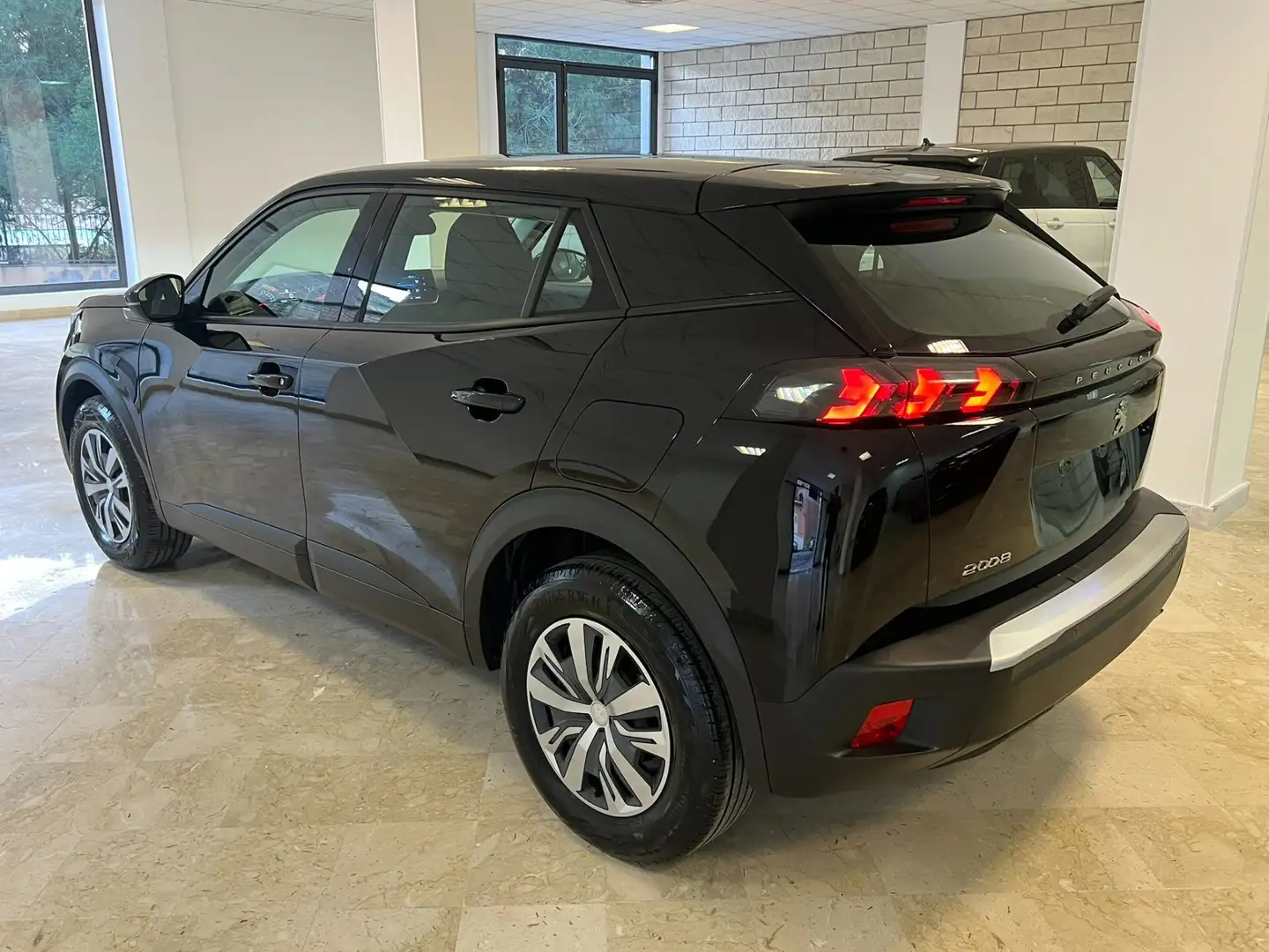 Peugeot 2008 2008 1.5 bluehdi Active Pack s Nero - 2