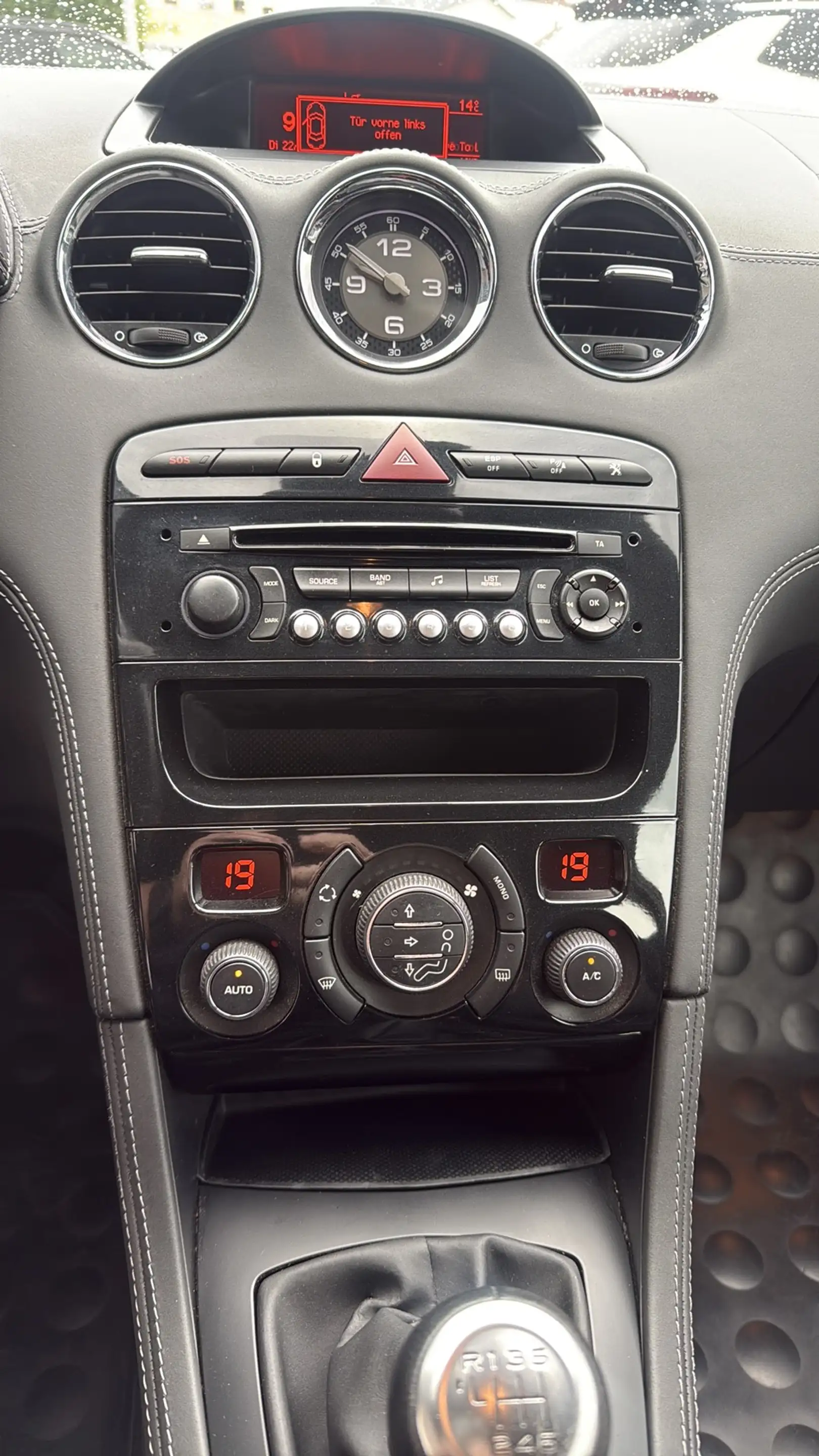 Peugeot RCZ 1,6 THP 160 — photo 11
