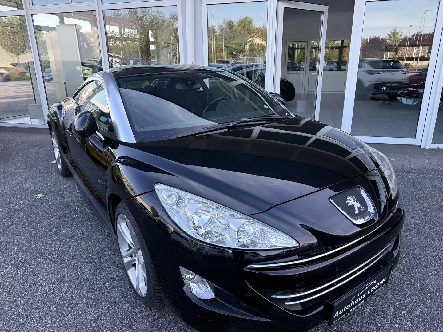 Peugeot RCZ 1,6 THP 160 Schwarz - 1