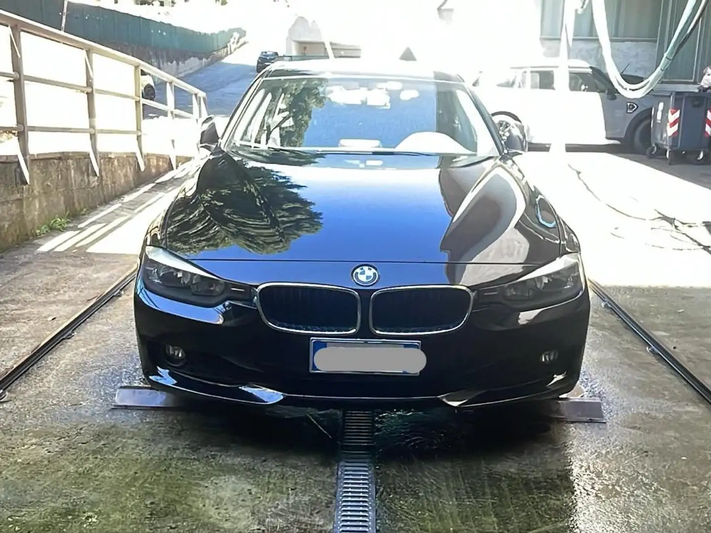 BMW 320 320d Touring - 2