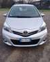 Toyota Yaris Yaris III 2011 5p 1.3 Lounge Gris - thumbnail 16