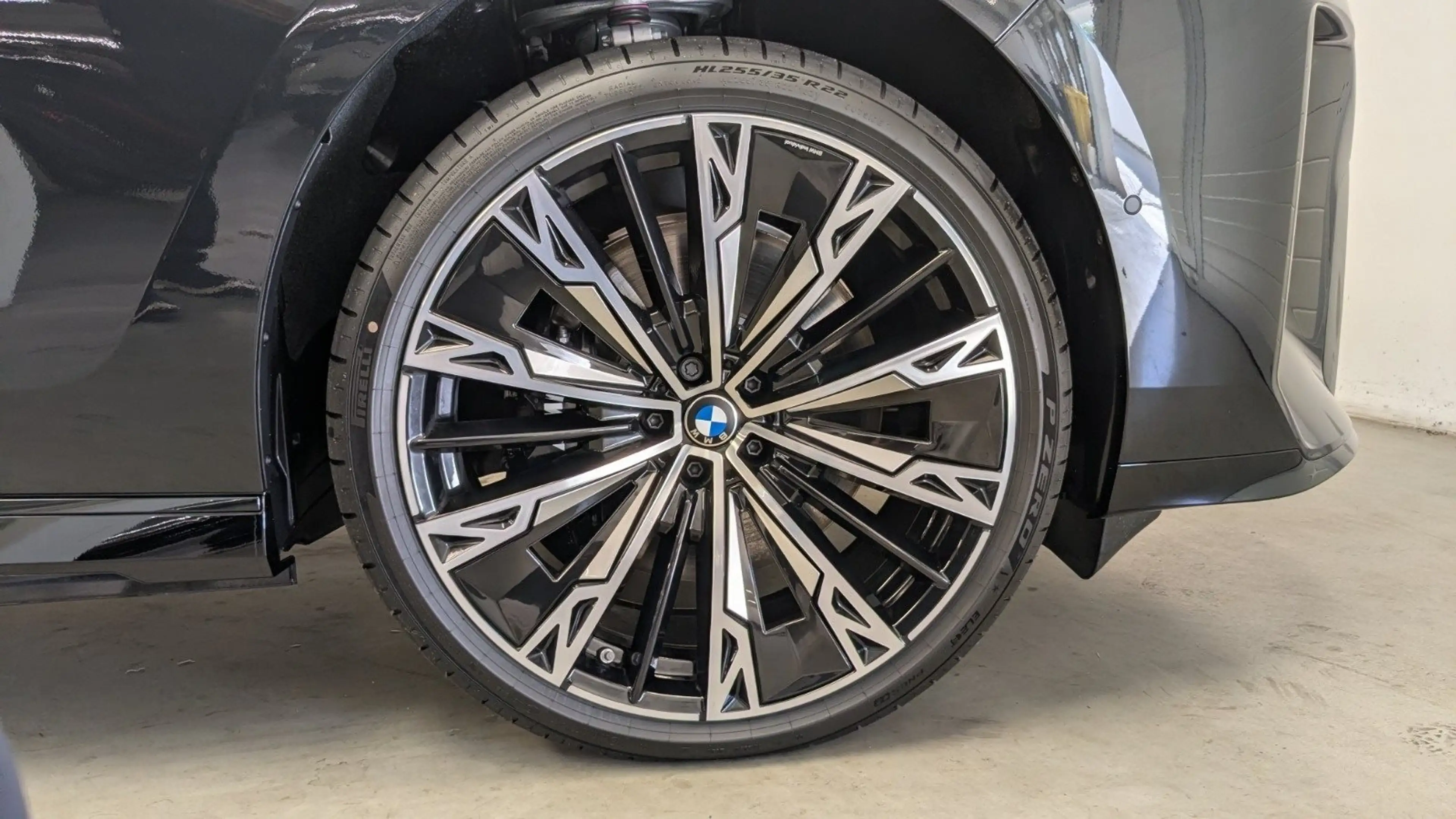 BMW i7 M70 xDrive Limousine M Sport HUD PANO ACC LM — photo 8