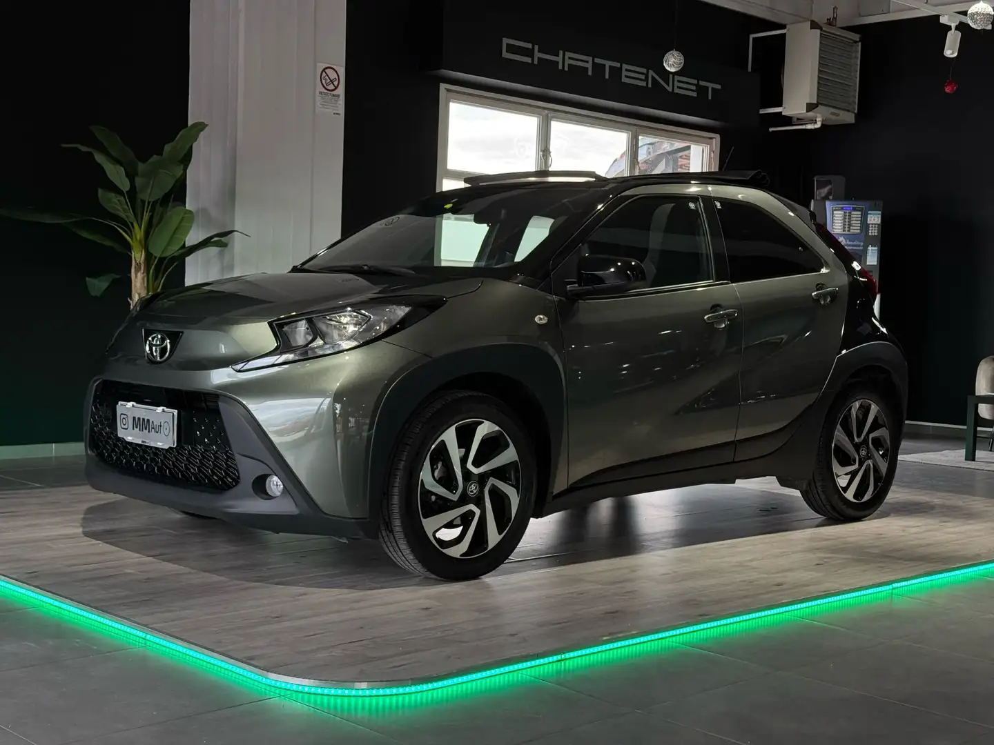 Toyota Aygo X 70cv CVT Trend AIR Verde - 1