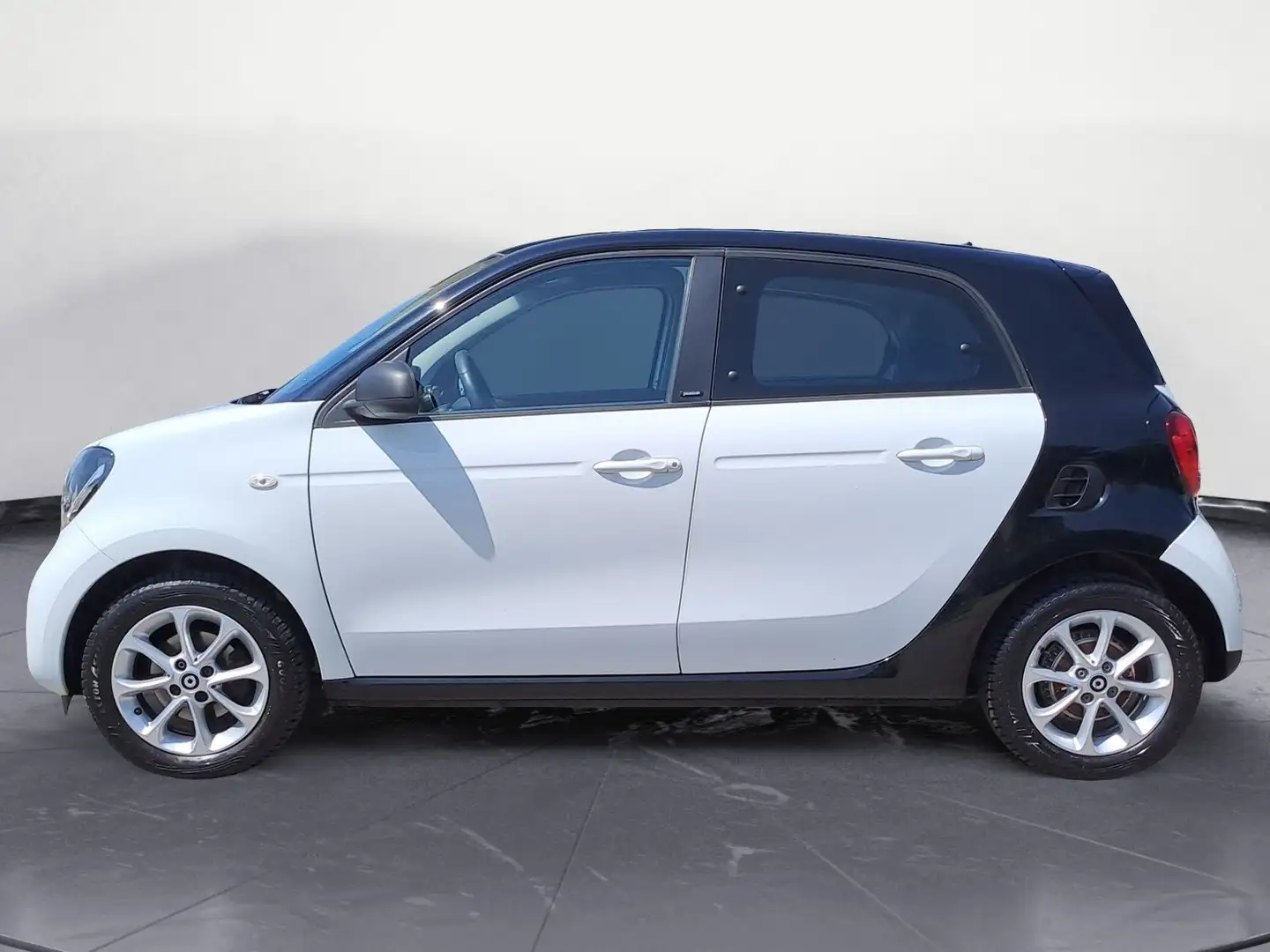 smart forFour forfour passion Navi Panoramadach Einparkhilfe h Weiß - 2