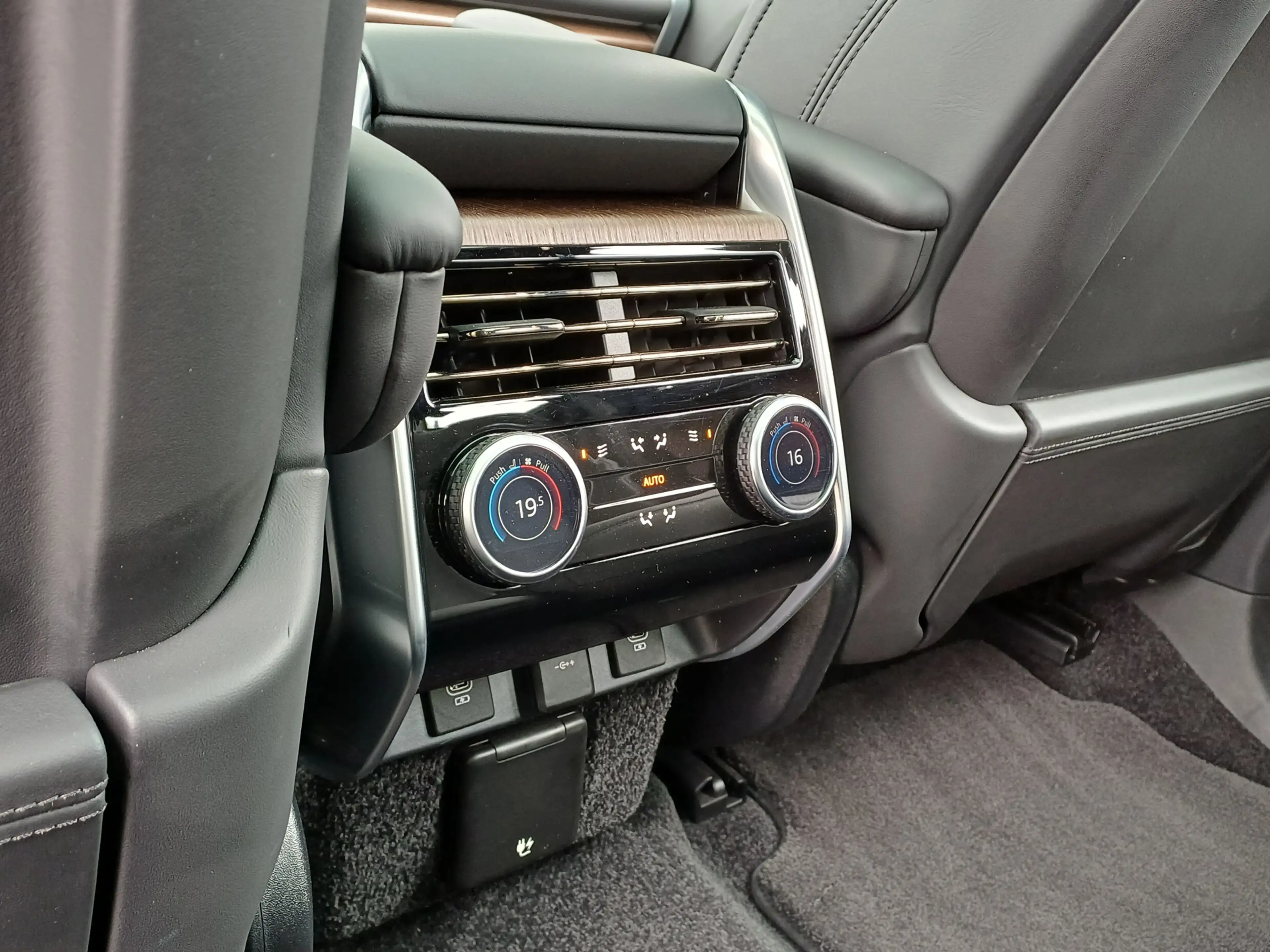 Land Rover Range Rover P550e 6-cil. AWD Autobiography | 23'' velgen | Hea — photo 13