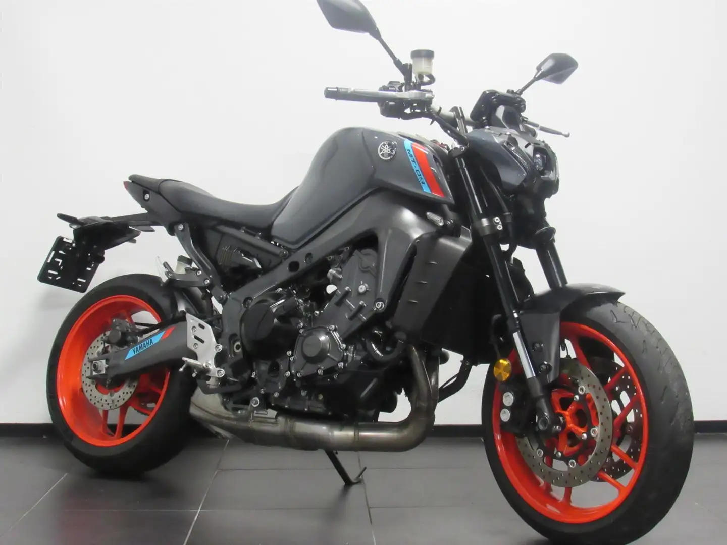 Yamaha MT-09 ABS Grijs - 2
