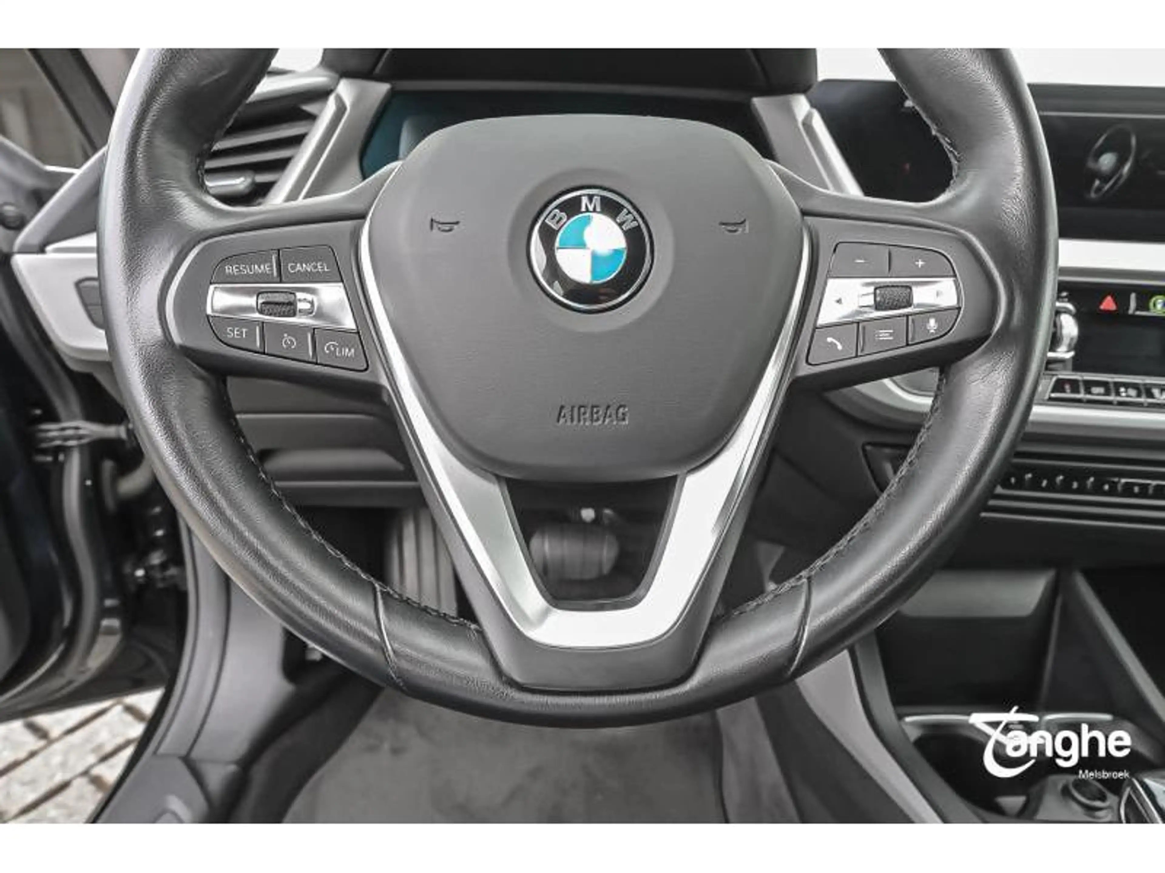 BMW 218 iA Gran Coupe — photo 9