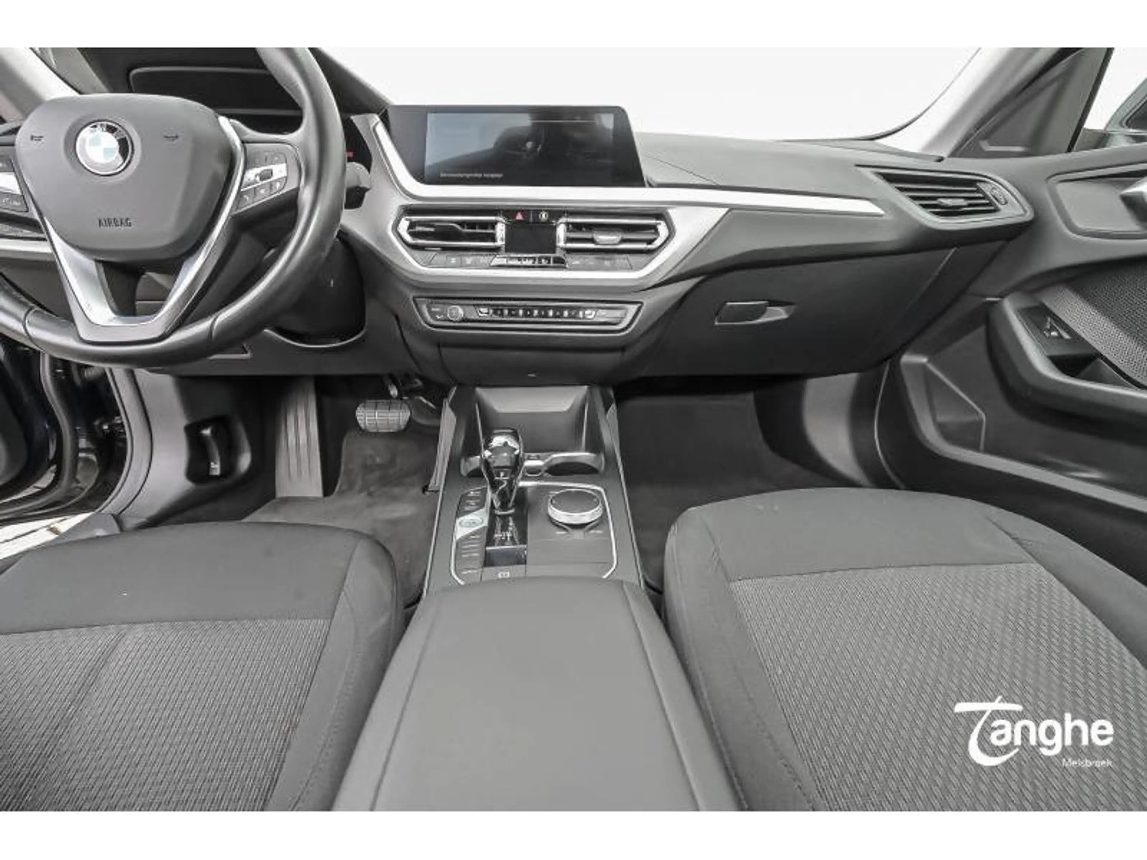 BMW 218 iA Gran Coupe — photo 7