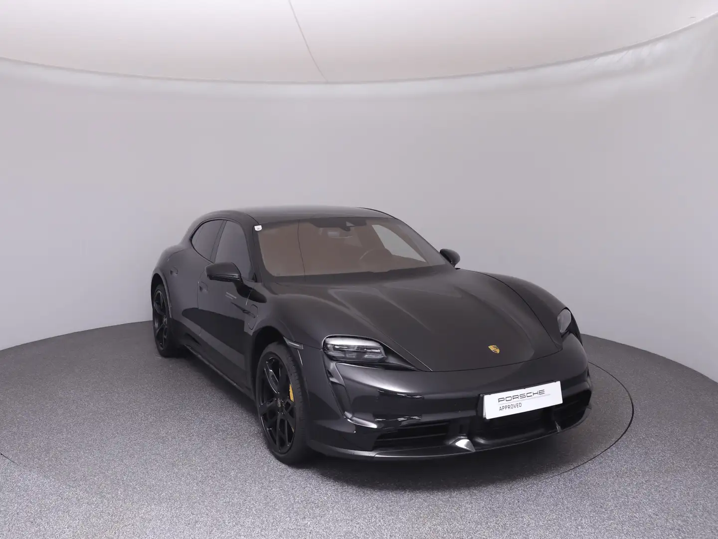 Porsche Taycan Turbo S Cross Turismo Schwarz - 2