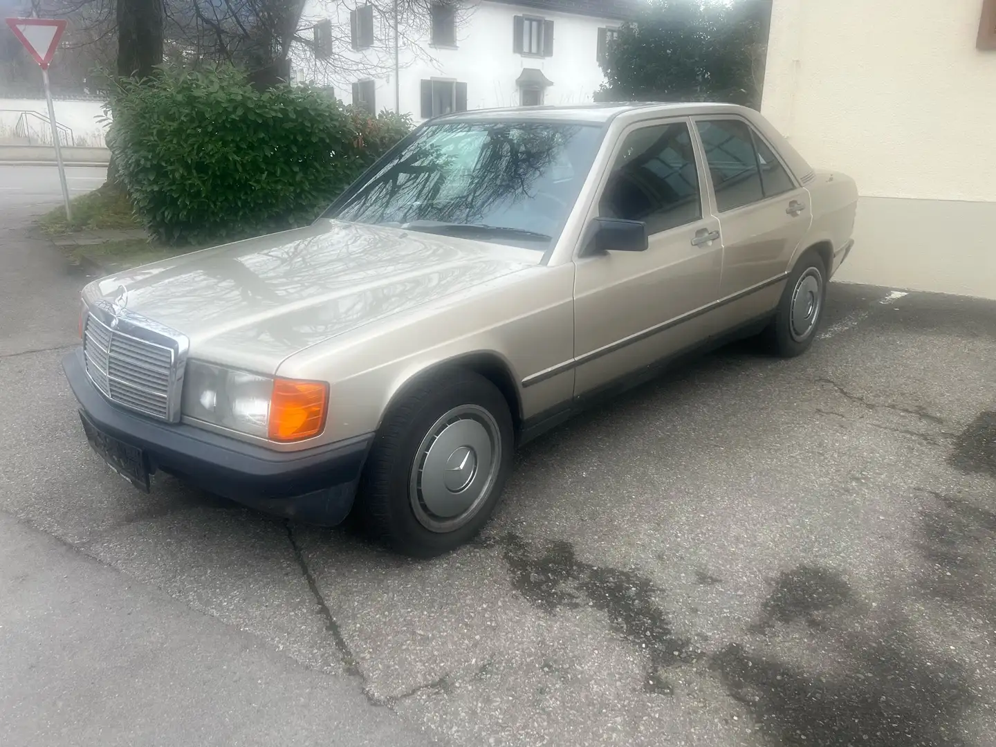 Mercedes-Benz 190 D Ds. - 1