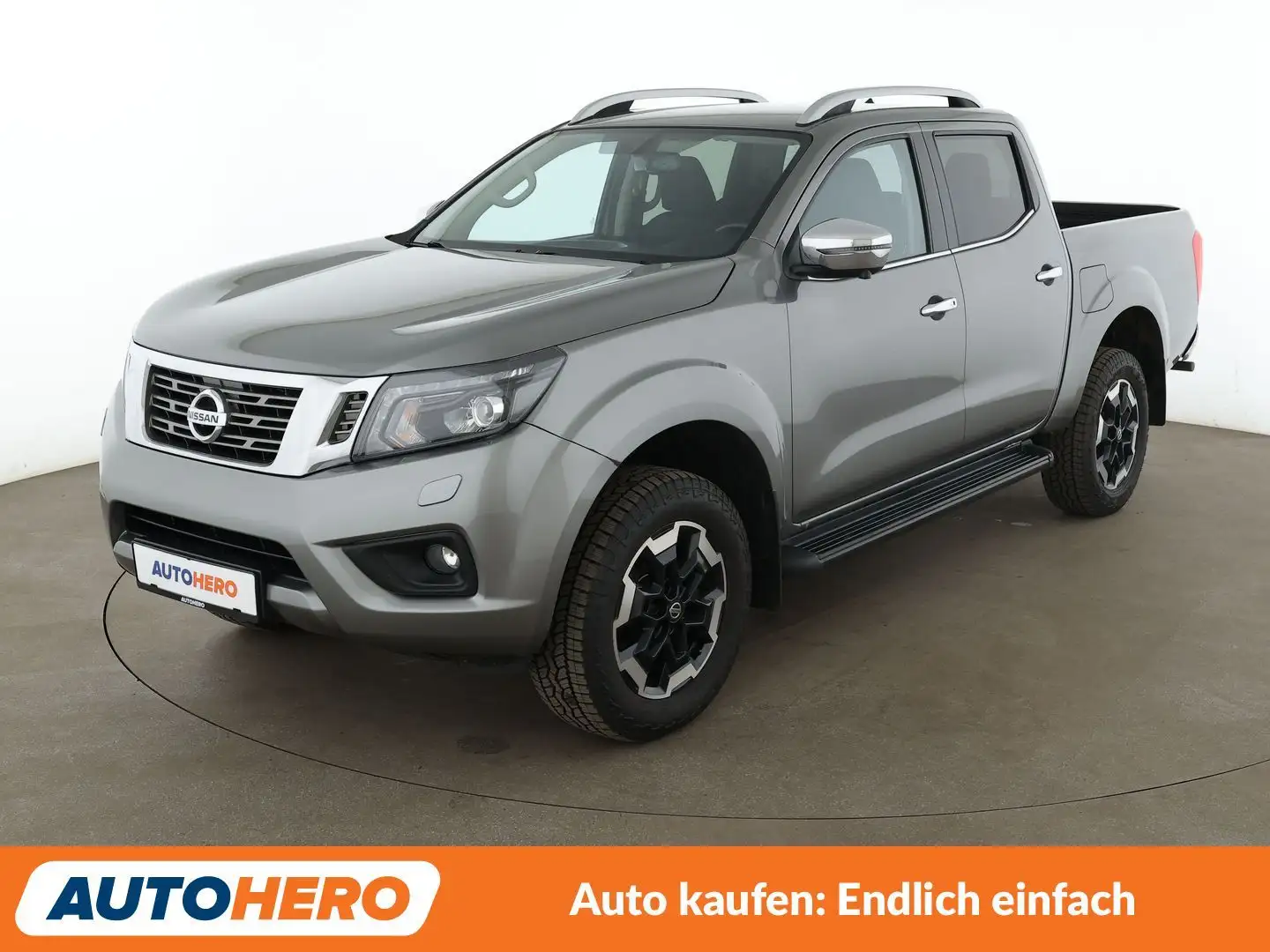 Nissan NP300 2.3 dCi N-Connecta Double Cab 4x4*LED*TEMPO*360* Gris - 1