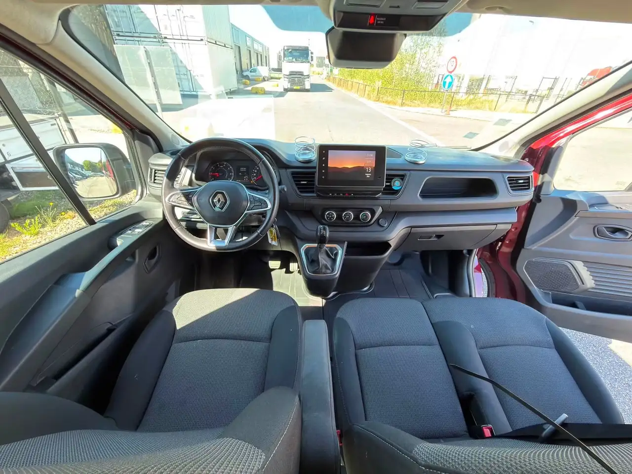 Renault Trafic 2.0 Blue dCi L2 Life EDC S/S, миниатюра 13