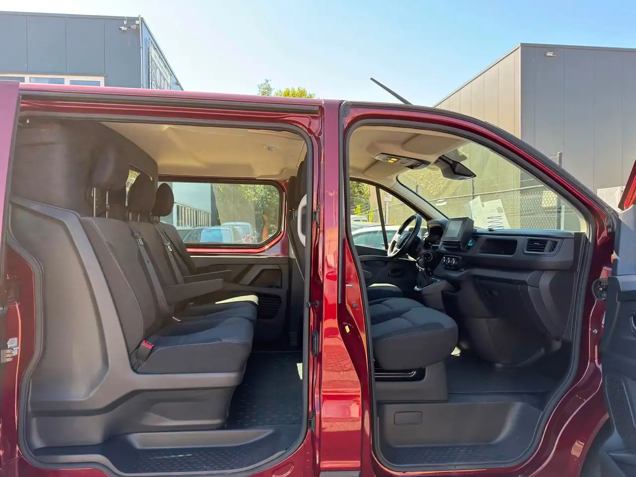 Renault Trafic 2.0 Blue dCi L2 Life EDC S/S, миниатюра 12