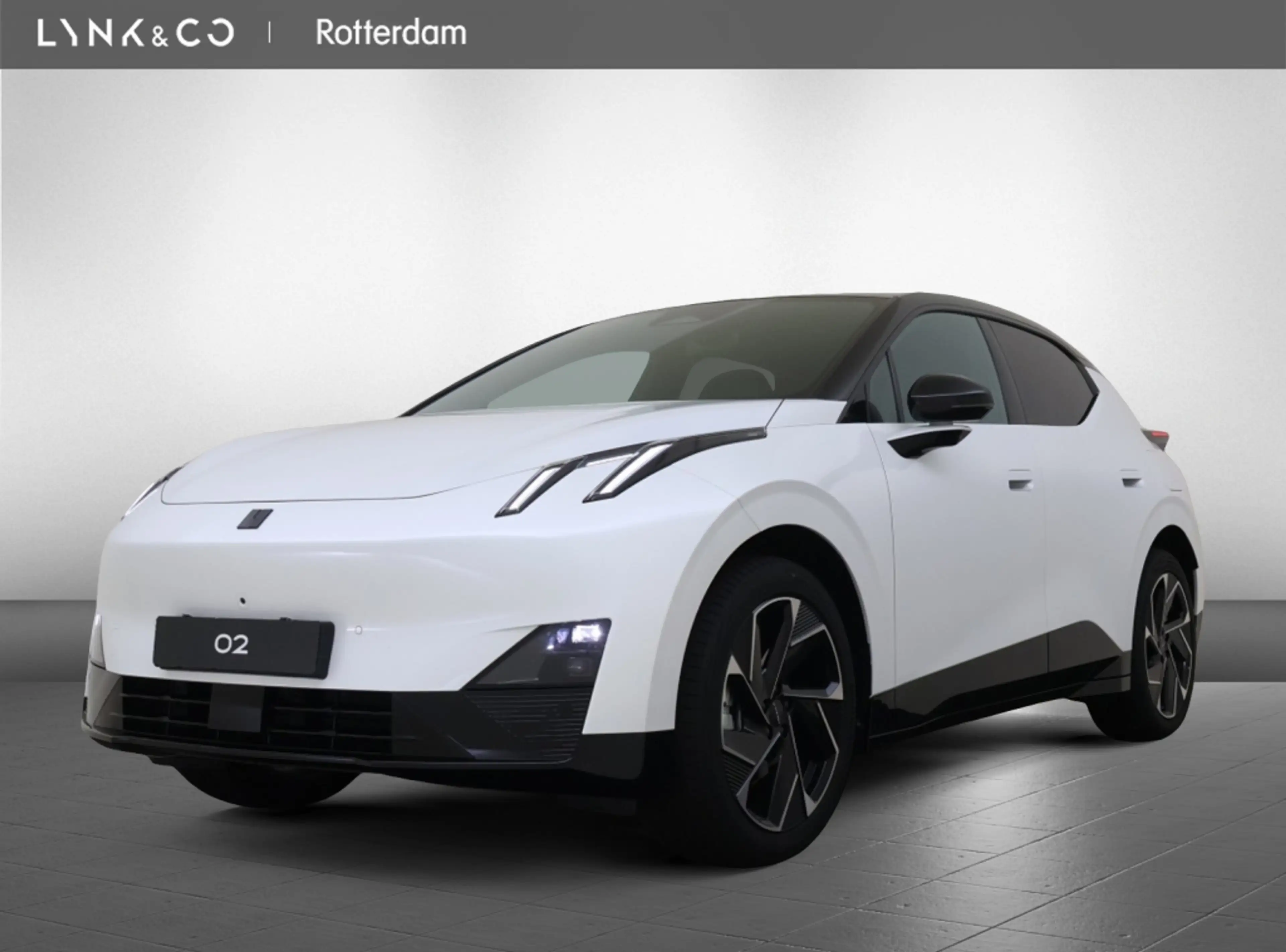 Lynk & Co 02 | MORE | NIEUW TE BESTELLEN | Panoramadak | 360° C