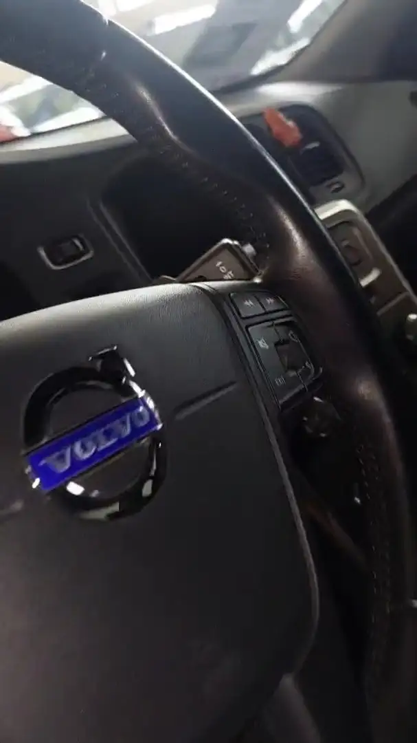 Volvo S60 S60 II 20102.0 d4 ved (d3) Momentum geartronic Argento - 2