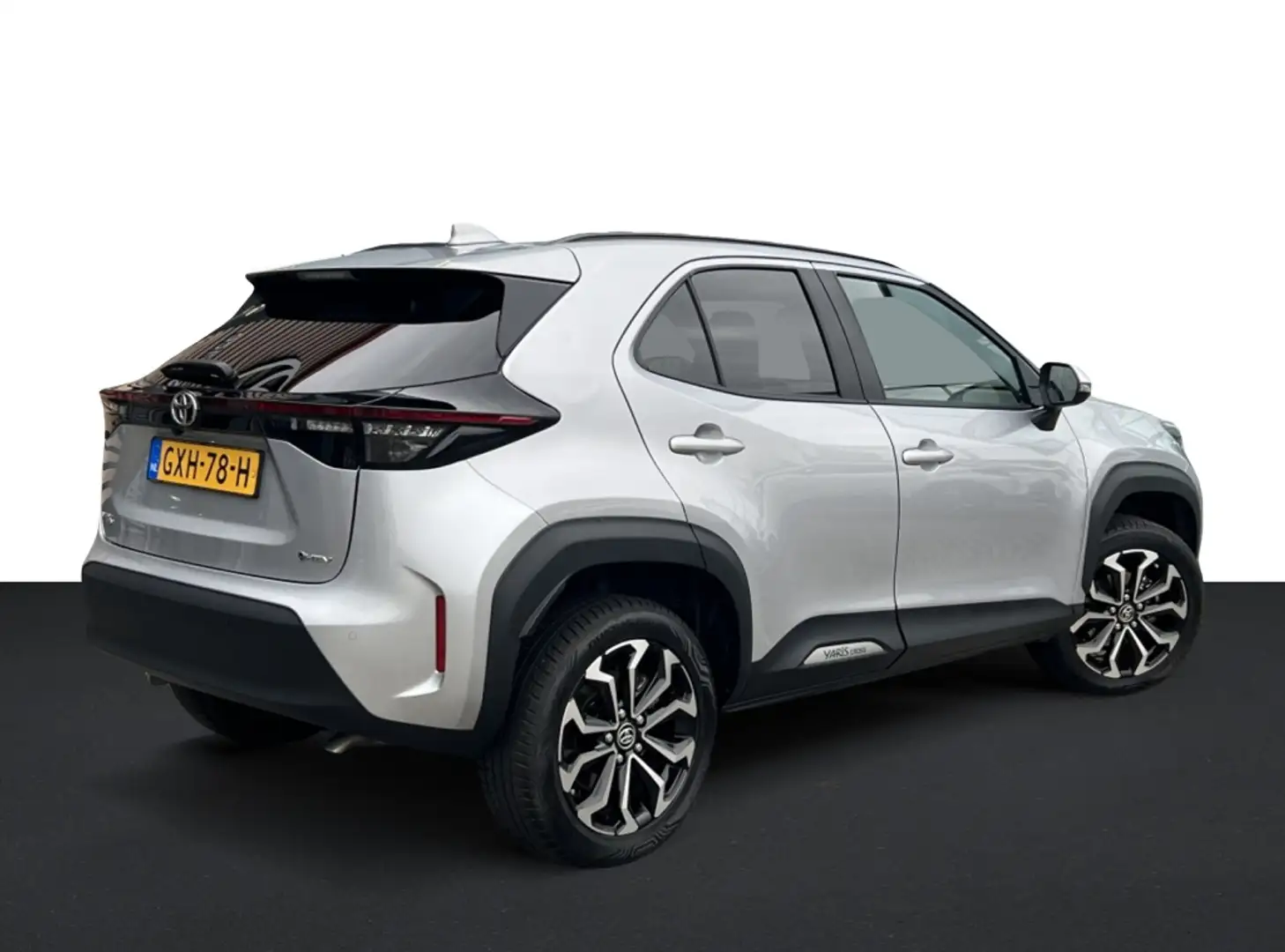 Toyota Yaris Cross 1.5 Hybrid 115 First Grau - 2