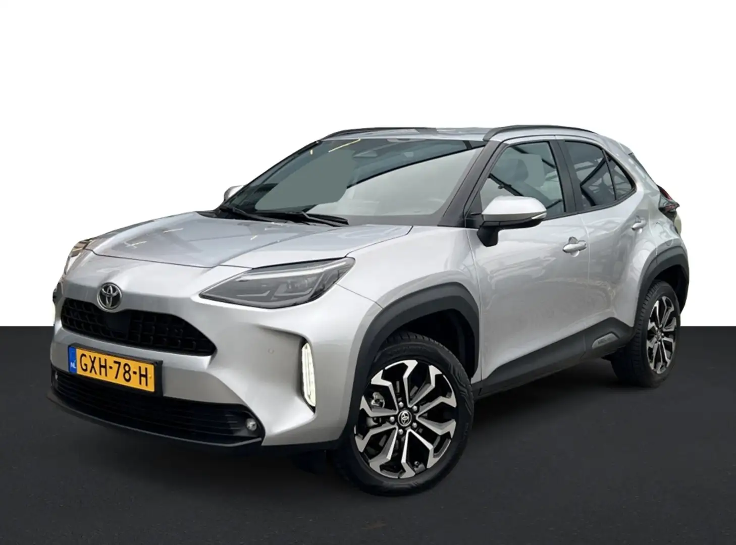 Toyota Yaris Cross 1.5 Hybrid 115 First Grau - 1