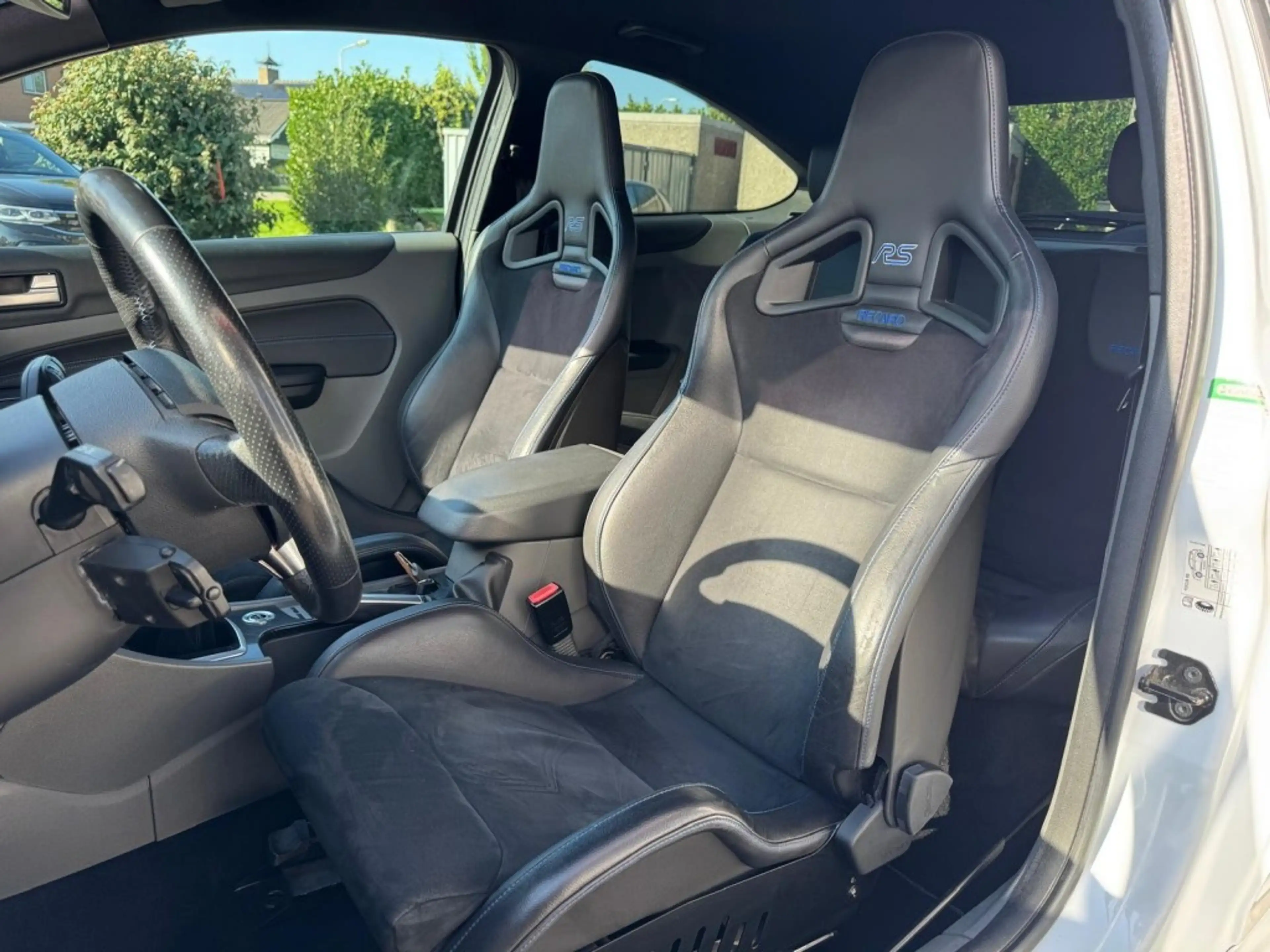 Ford Focus 2.5 Turbo RS 5 cilinder Keyless Winterpakket Carpl — photo 13