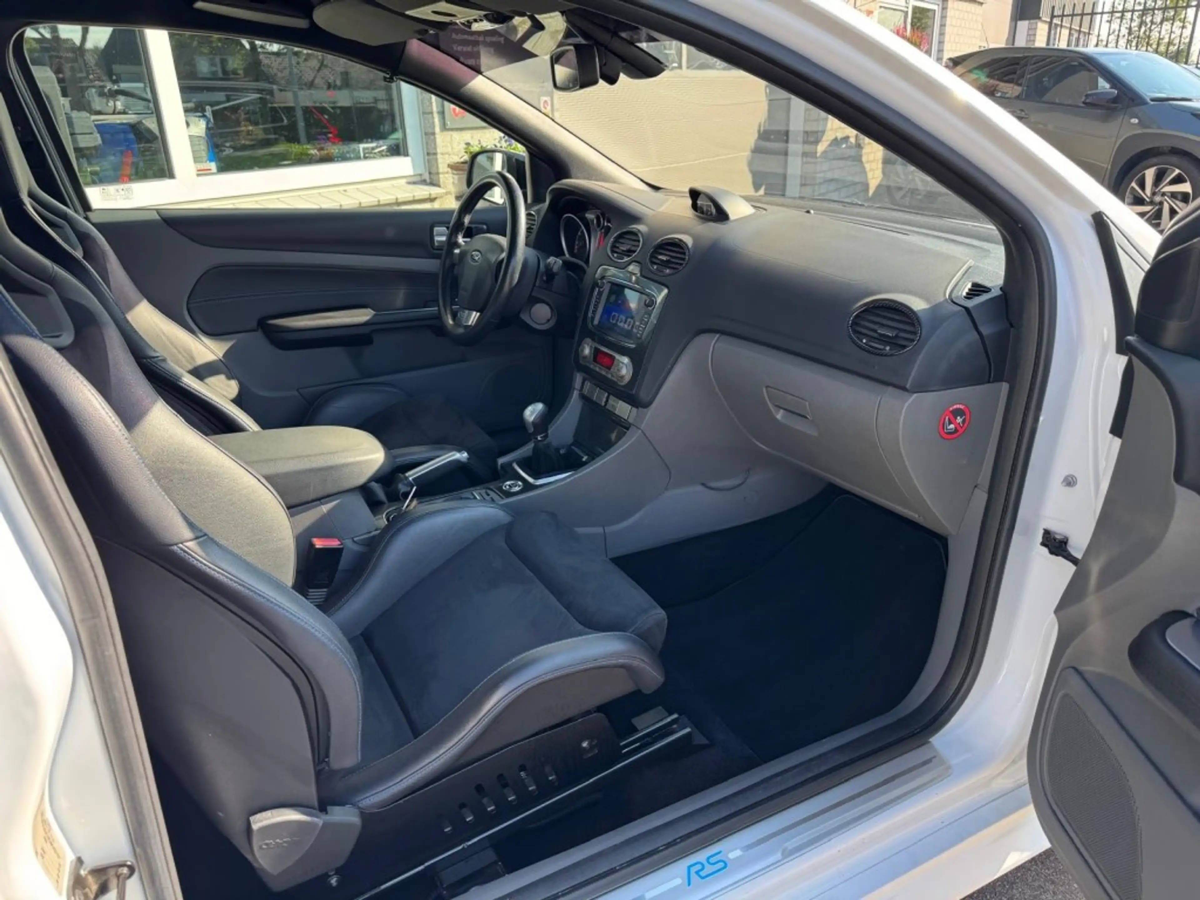 Ford Focus 2.5 Turbo RS 5 cilinder Keyless Winterpakket Carpl — photo 16