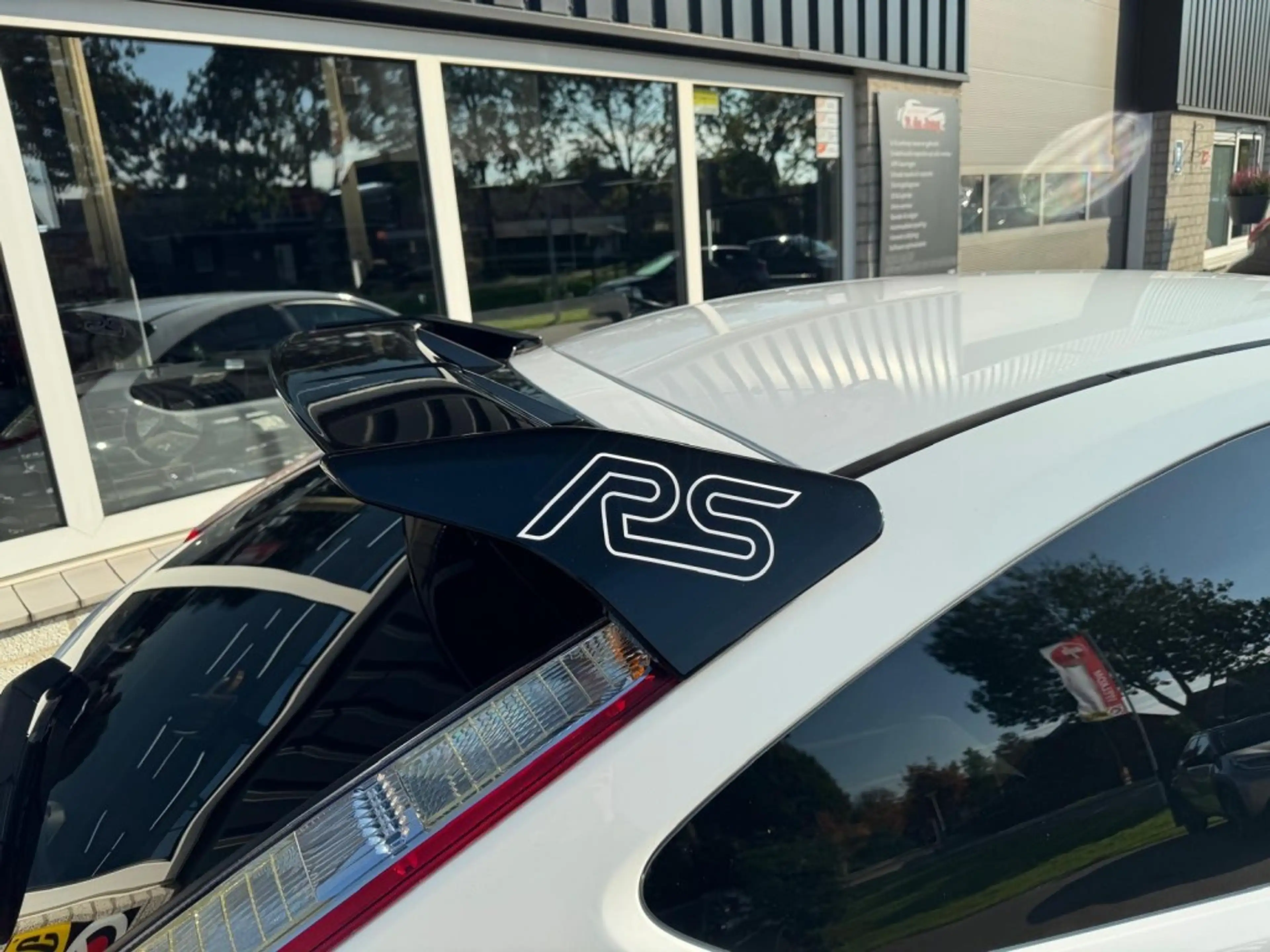 Ford Focus 2.5 Turbo RS 5 cilinder Keyless Winterpakket Carpl — photo 24